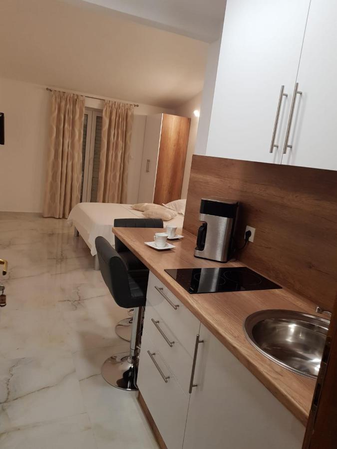 Apartment Miskovic Makarska Exterior photo