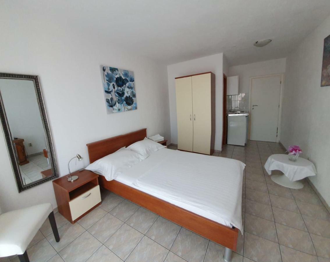 Apartment Miskovic Makarska Exterior photo